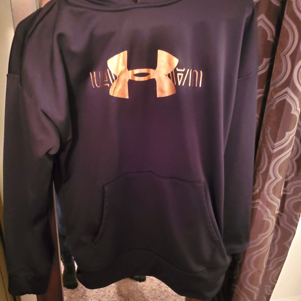 Like new black under armour hoodie with rose gold lettering